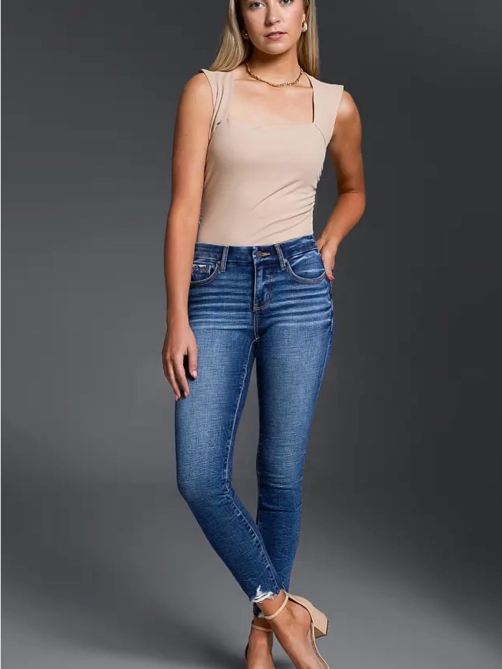 Buckle blue  fit no 75 ankle  Skinny Jeans in Medium Blue Wash distressed